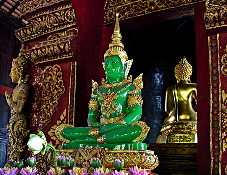 Smaragdový Buddha je možná nejcennější skvost v celém Thajsku!