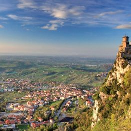 San Marino: Nejmenší země ve slunné Itálii
