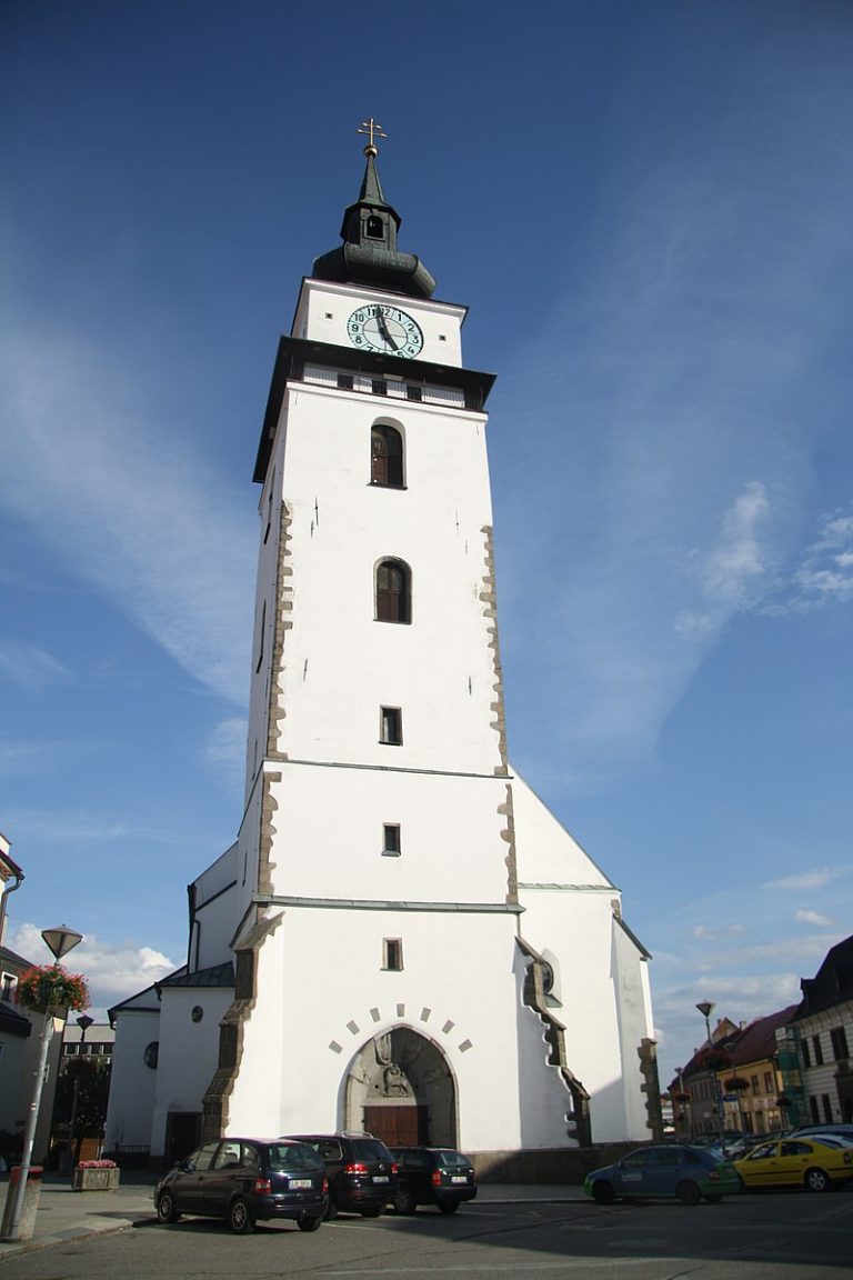 Kostel a jeho vyhlídková věž
