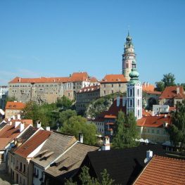 Český Krumlov: Město, které je mimořádným architektonickým skvostem!
