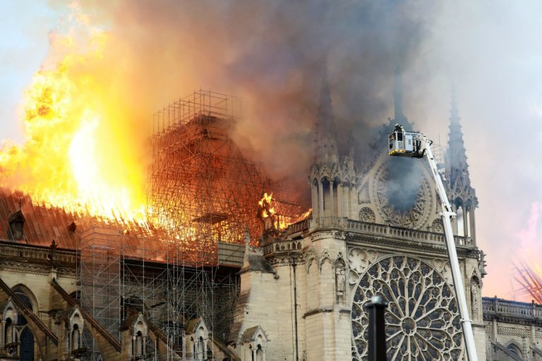 Požár Notre-Dame: Konec Paříže, tak jak ji známe