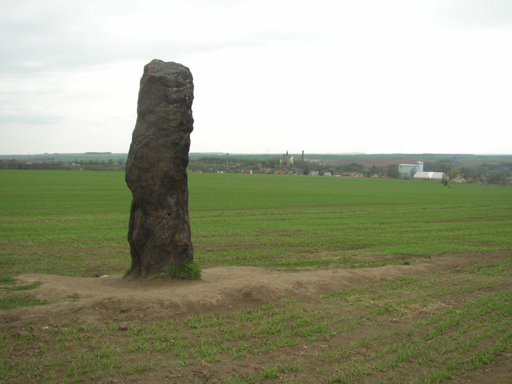 Největší český menhir: Je starší než pyramidy?