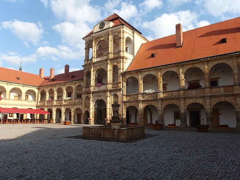 Zámek Moravská Třebová: Renesanční skvost a sídlo alchymistů