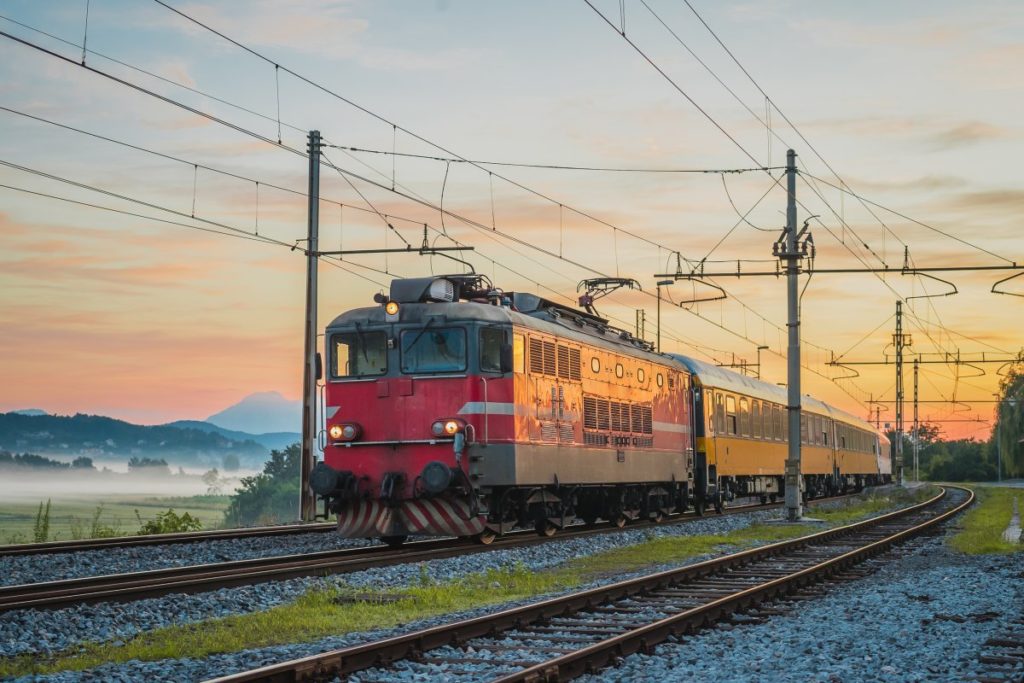 Do Chorvatska vlakem: Zážitková dovolená pro vás