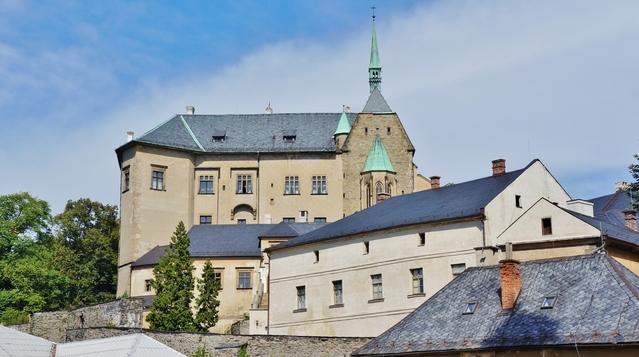 Hrad Šternberk: Hrdé sídlo neohroženého královského číšníka