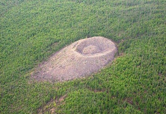 Patomský kráter: Co ukrývá tajemné hnízdo?