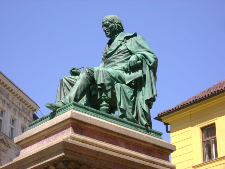 Na stavbě pomníku Josefa Jungmanna na Jungmannově náměstí v Praze začal v roce 1866, kvůli náhlé smrti roku 1870 ji však již nedokončil (převzal ji jeho přítel a spolupracovník Ludvík Šimek).