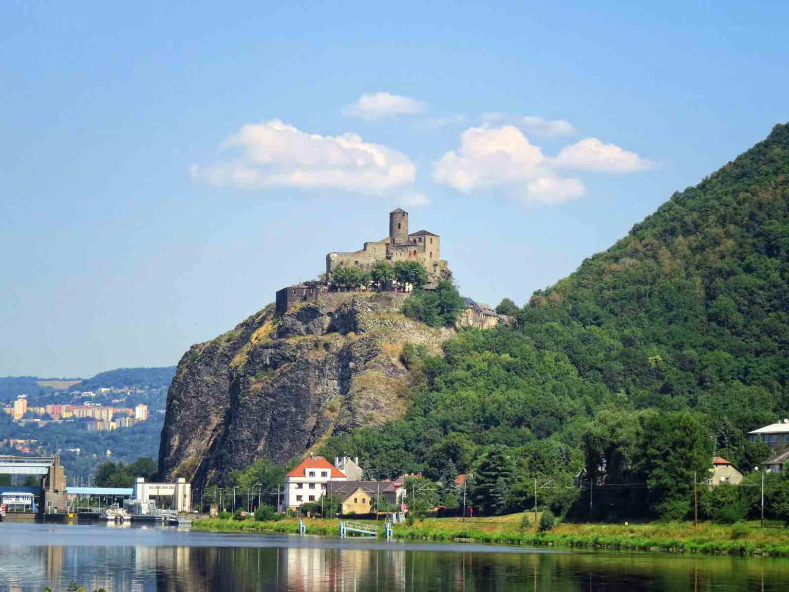 Ústí nad Labem Památky na památku aneb Klasika kostelů a muzeí neomrzí
