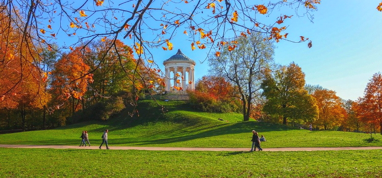 Anglický park - ideální místo pro procházku a odpočinek.