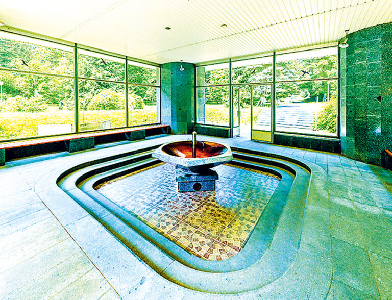 Pramen Prusík je sice studený, ale vliv na lidské tělo má a blahodárný.